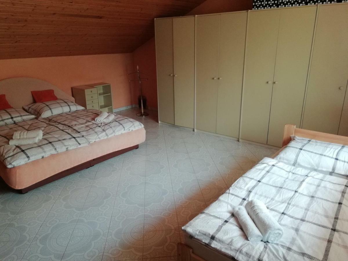 Privat Cerenica Apartment Belusa Exterior photo